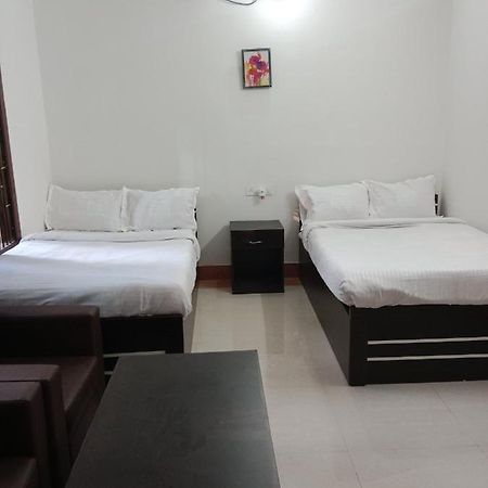 Niroda Guest House Guwahati Dış mekan fotoğraf