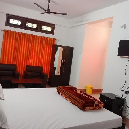 Niroda Guest House Guwahati Dış mekan fotoğraf